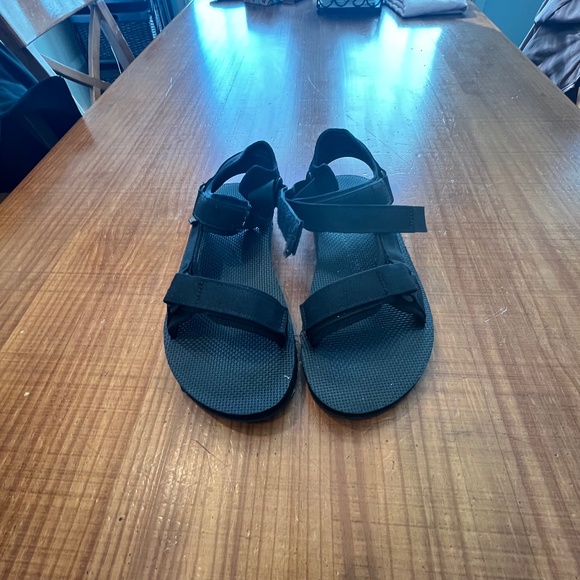 Mens Sandles - Picture 1 of 6